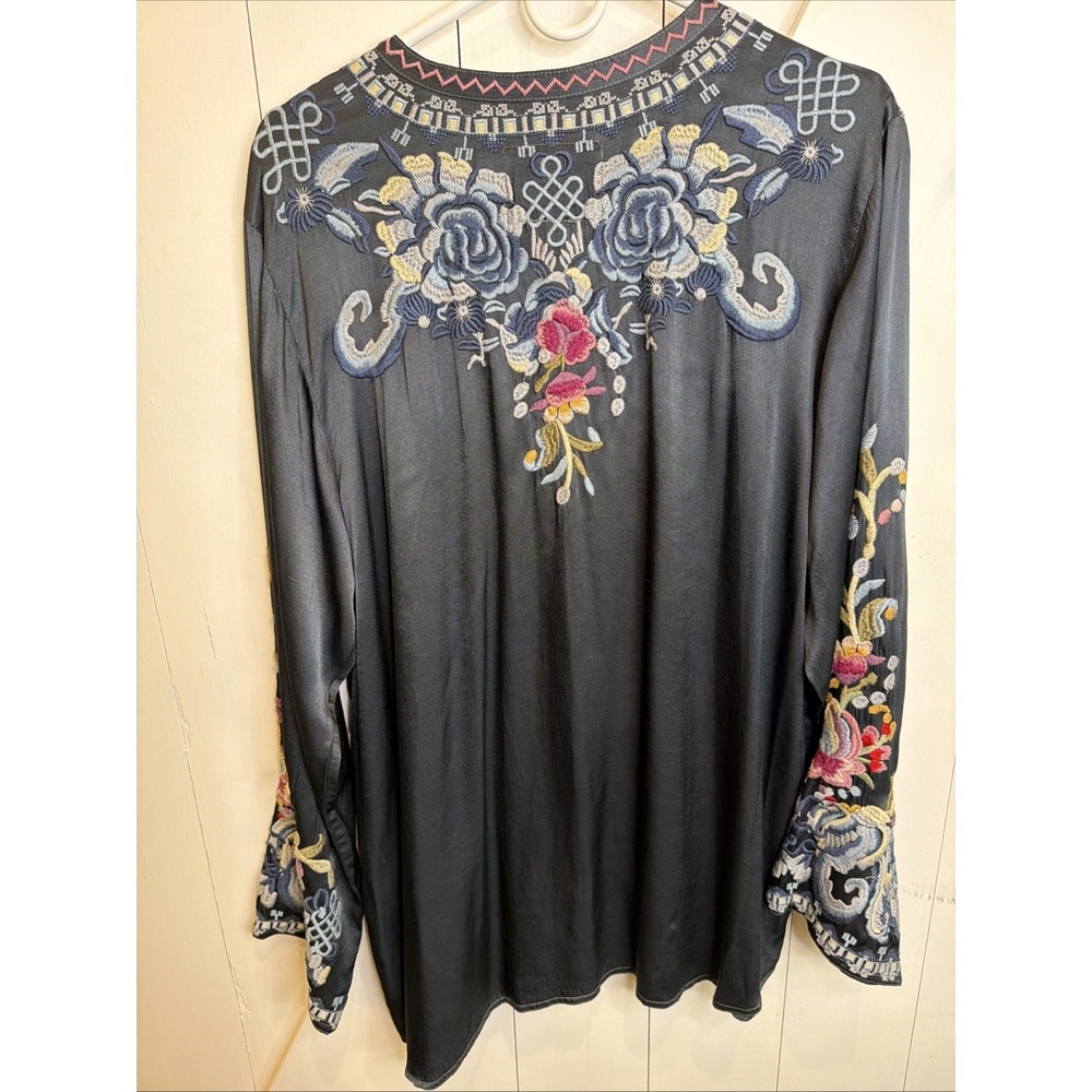 Johnny Was Esta Satin Blouse - Picture 3 of 8